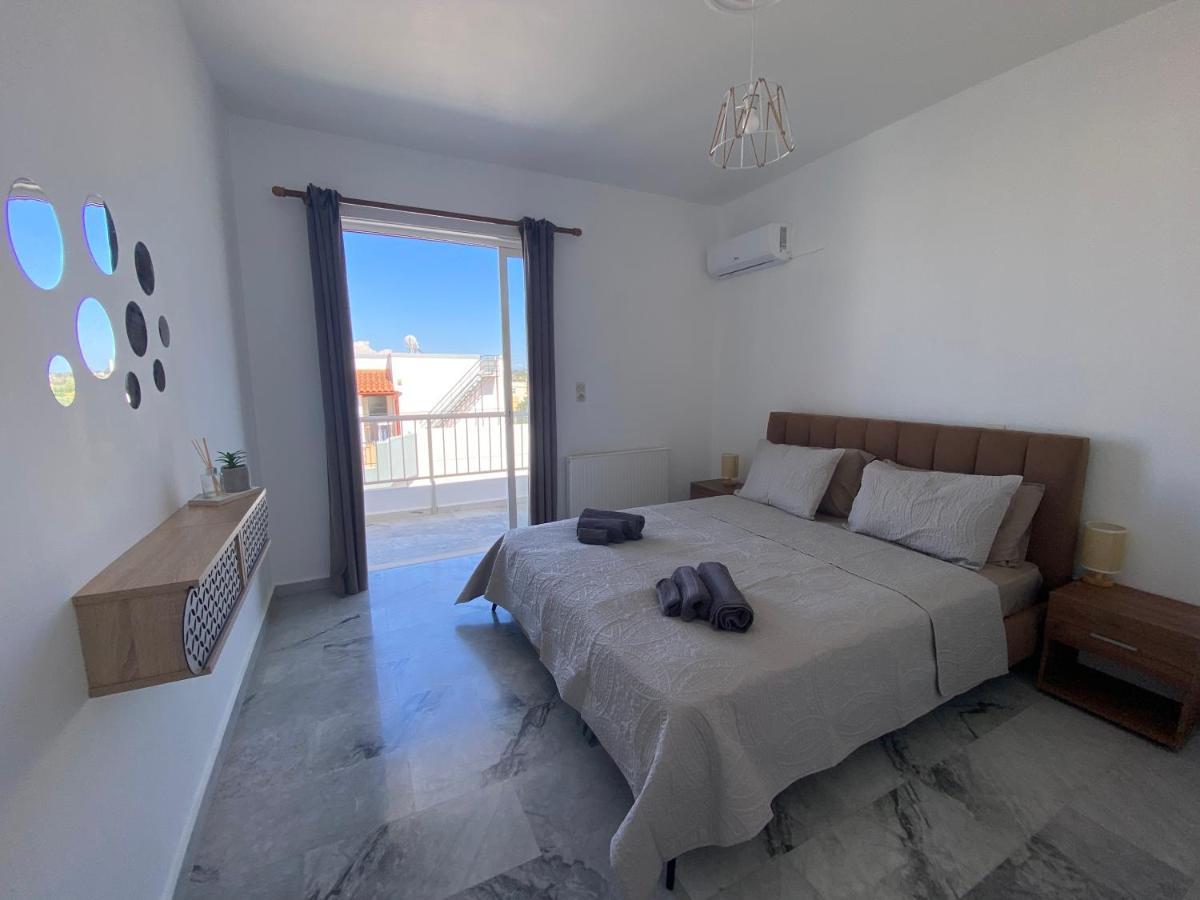 Nymphaea Sea View Apartment Ziparion Luaran gambar