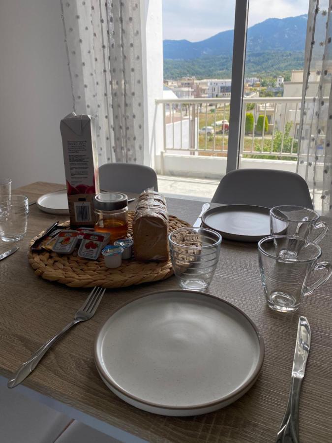 Nymphaea Sea View Apartment Ziparion Luaran gambar